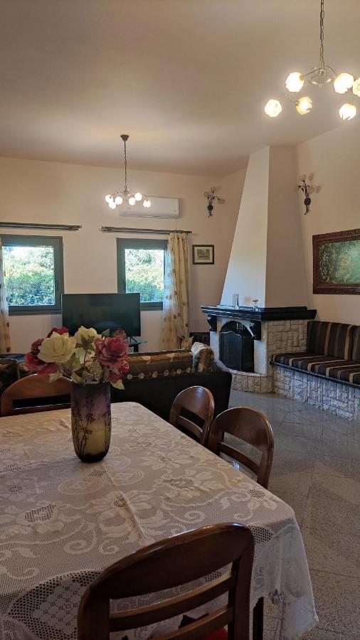 Вилла Vretti'S House Fratsia Экстерьер фото